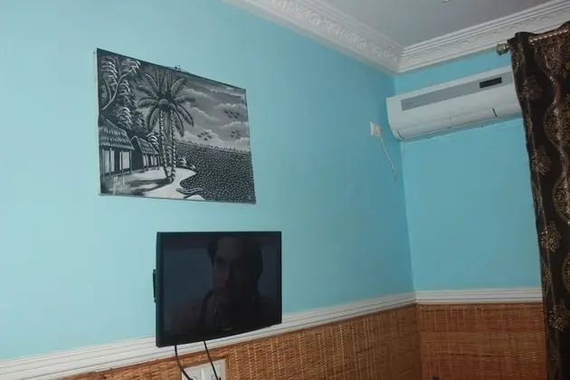 Standard Tek Büyük Yataklı Oda