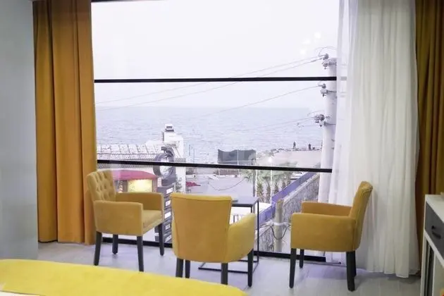 2 Kişilik Deniz Manzaralı Oda