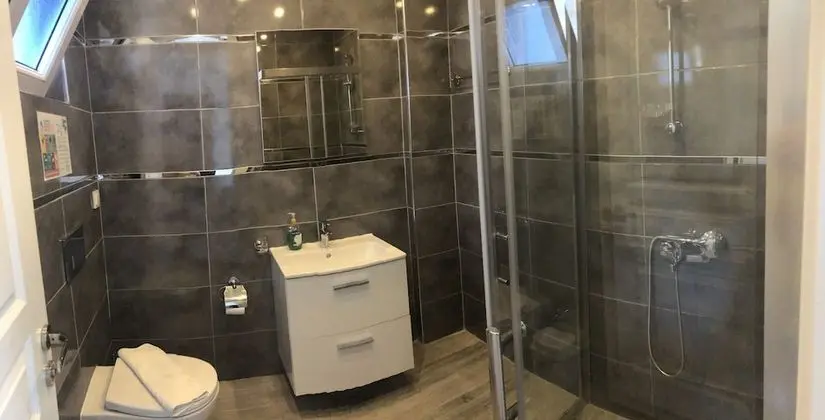 Dört Kişilik Oda