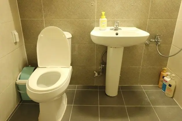 Economy Oda, 2 Büyük (Queen) Boy Yatak, Sigara İçilmez, Ortak Banyo