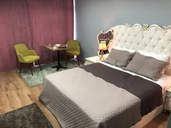 Deluxe Tek Büyük Yataklı Oda