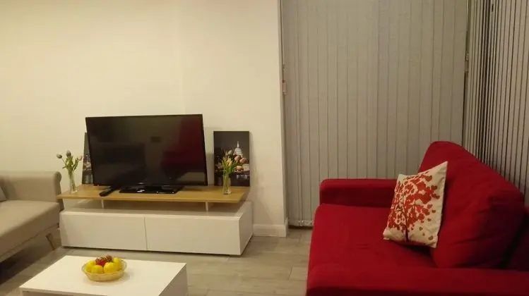 Apart Daire, 2 Yatak Odası, Sigara İçilmez