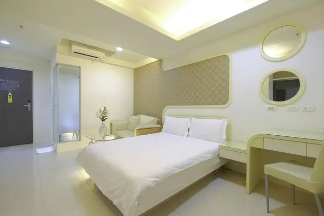 Deluxe Tek Büyük Yataklı Oda, 1 Çift Kişilik Yatak, Şehir Manzaralı