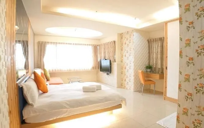 Deluxe Tek Büyük Yataklı Oda, 1 Çift Kişilik Yatak, Şehir Manzaralı