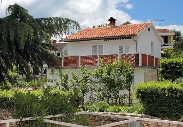 Apart Daire (Ljerka - 100 m from the beach - A1(5))