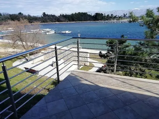 Apart Daire (Ljilja - 10m from the sea with parkin)
