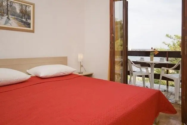 Apart Daire (Ljilja - 10m from the sea with parkin)