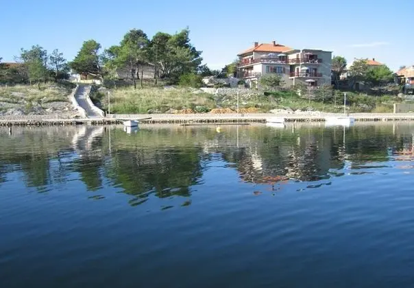 Apart Daire (Ljilja - 10m from the sea with parkin)