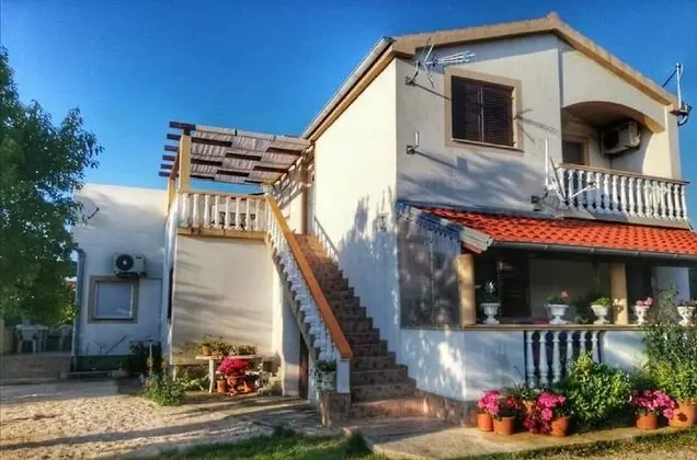 Apart Daire (Ljilja - 250 m from blue flag beach -)