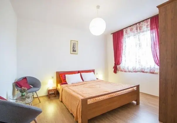 Apart Daire (Ljilja - nice garden - A1(4+2))