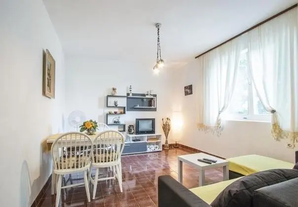 Apart Daire (Ljilja - nice garden - A1(4+2))