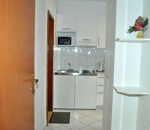 Apart Daire (Ljuba - 130 meter from sea - A4(2+1))