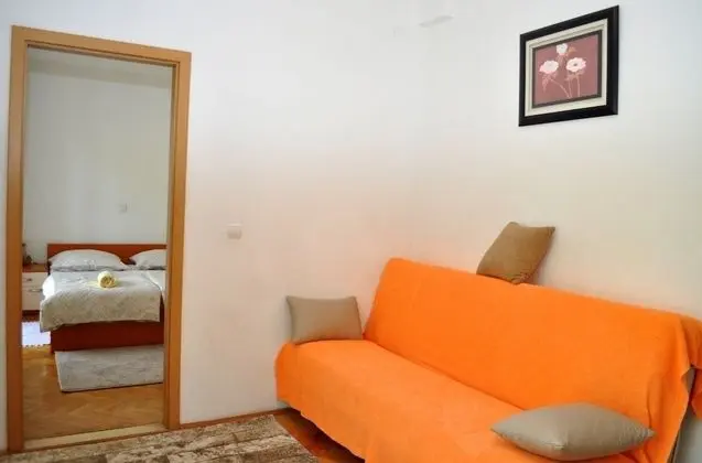 Apart Daire (Ljuba - 130 meter from sea - A4(2+1))