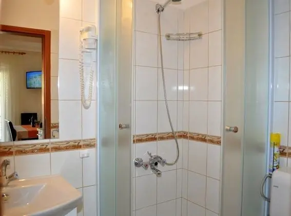 Apart Daire (Ljuba - 130 meter from sea - A4(2+1))