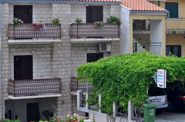 Apart Daire (Ljuba - 130 meter from sea - A4(2+1))