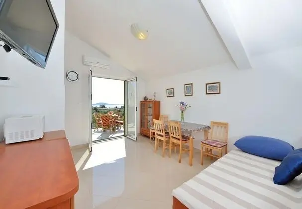 Apart Daire (Ljuba - 200m from beach - A2(2+2) ZAP)