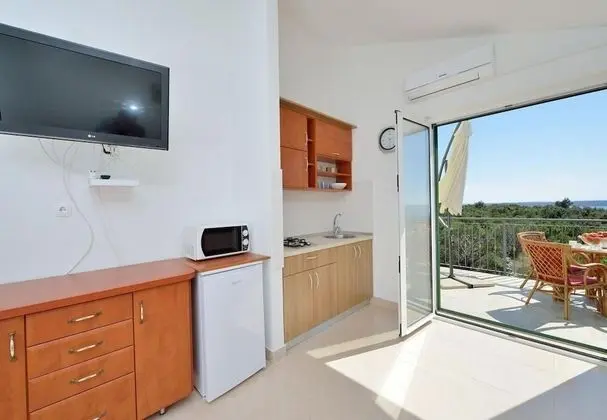 Apart Daire (Ljuba - 200m from beach - A2(2+2) ZAP)