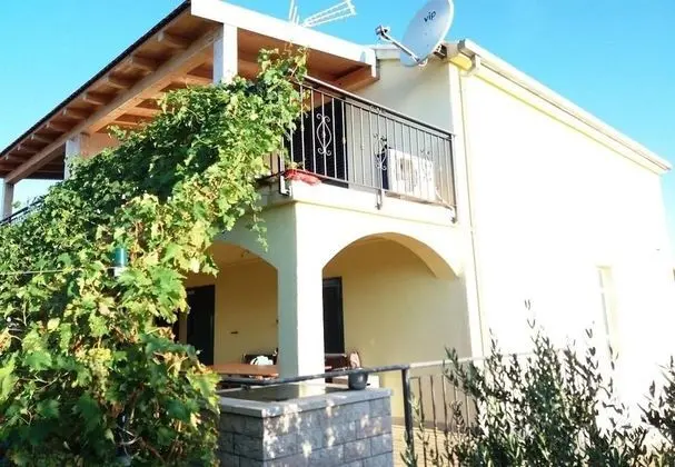 Apart Daire (Ljuba - 200m from beach - A2(2+2) ZAP)