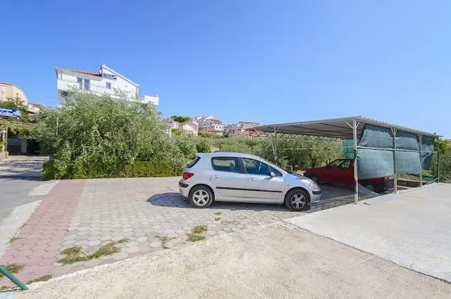 Apart Daire (Ljuba - nice garden - A4(8+1))