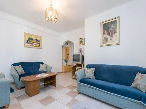 Apart Daire (Ljube - quiet location & close to the)