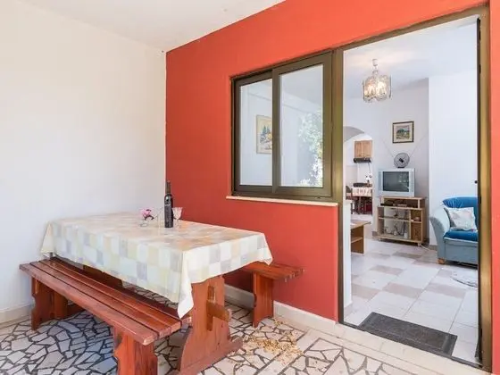 Apart Daire (Ljube - quiet location & close to the)