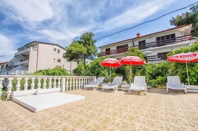 Apart Daire (Ljube - by the sea - A1(6+2))