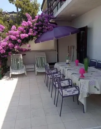 Apart Daire (Ljube - by the sea - A1(6+2))