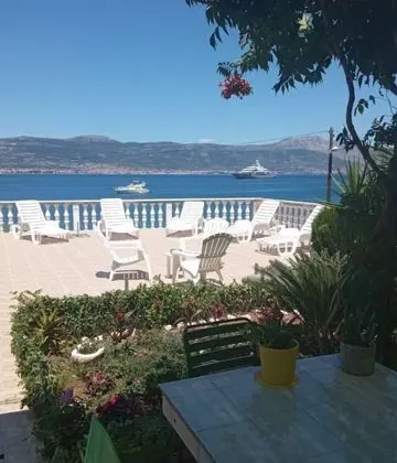 Apart Daire (Ljube - by the sea - A1(6+2))