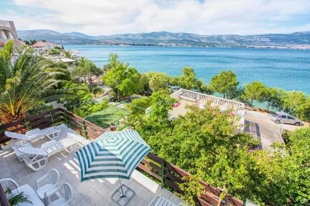 Apart Daire (Ljube - by the sea - A1(6+2))