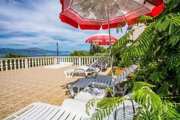 Apart Daire (Ljube - by the sea - A2(2+1))