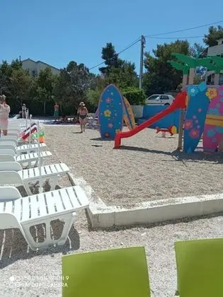 Apart Daire (Ljube - by the sea - A2(2+1))