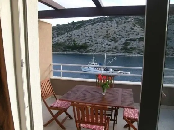 Apart Daire (Ljubi - 20 m from beach - A2 Crveni(2)