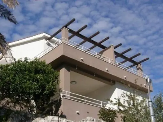 Apart Daire (Ljubi - 20 m from beach - A2 Crveni(2)