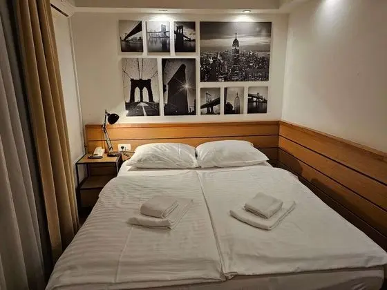 Economy Tek Büyük Yataklı Oda