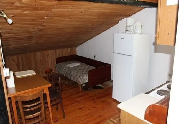 Stüdyo (Ljubo - 15m from the sea - SA2(5+1))