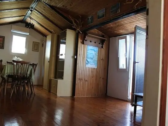 Stüdyo (Ljubo - 15m from the sea - SA2(5+1))