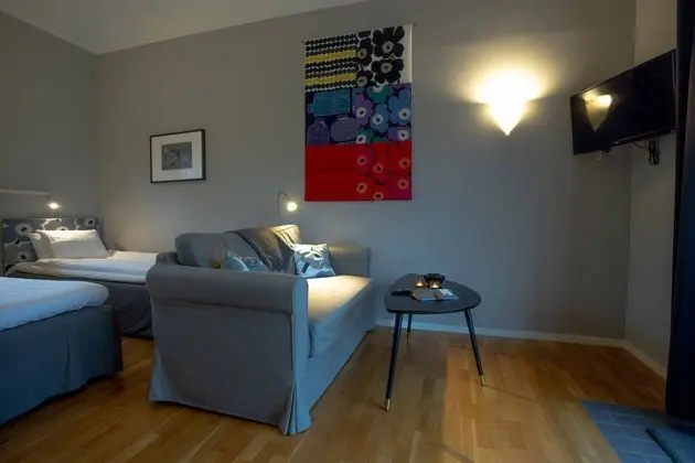 Studio Large
