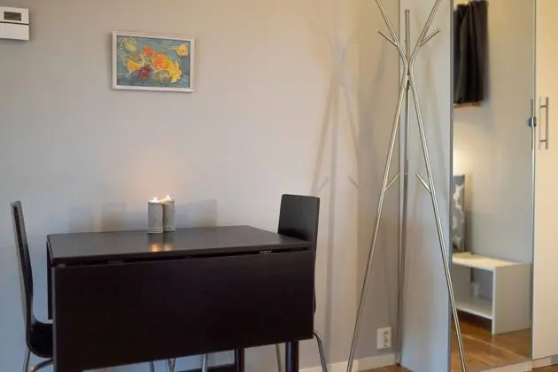 Studio Large