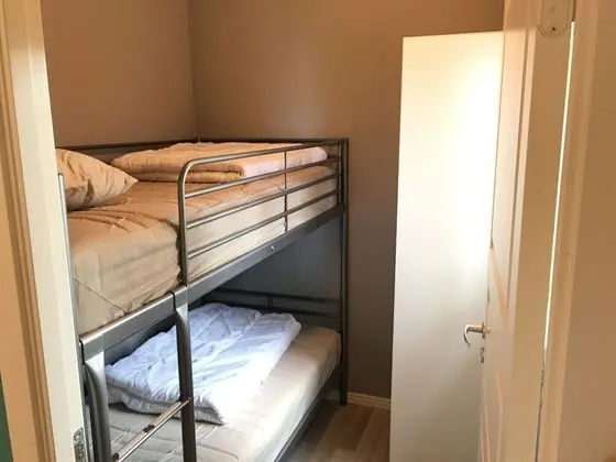 Kulübe (2+2 beds, private bathroom)