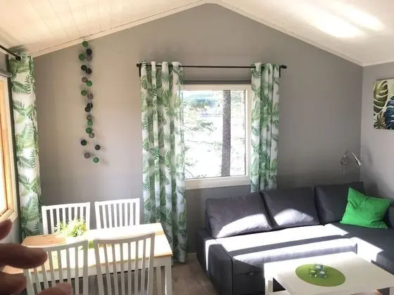 Kulübe (2+2 beds, private bathroom)