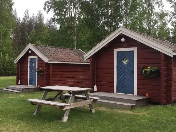 Kulübe (4 beds, shared bathroom)
