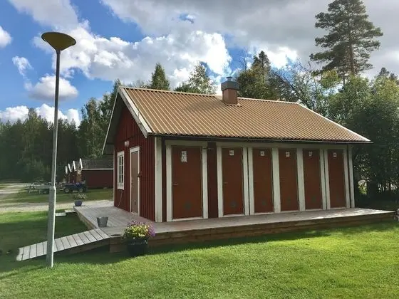 Kulübe (4 beds, shared bathroom)