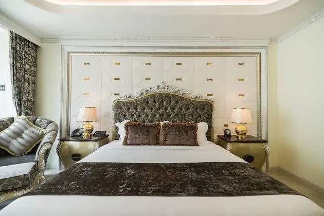 Deluxe Double Room with Pool View
