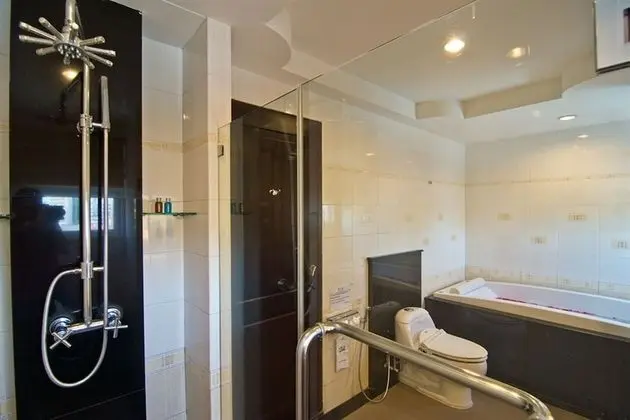 Versace suite