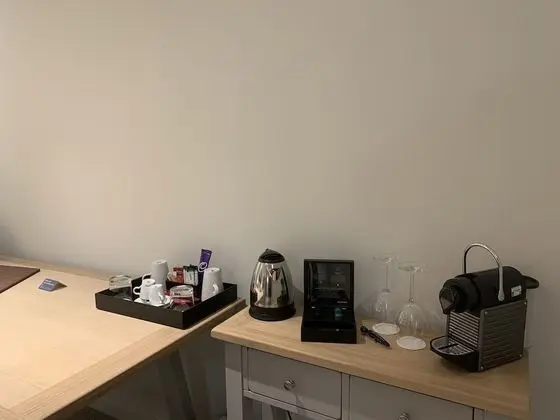 Tek Büyük veya İki Ayrı Yataklı Oda, Banyolu/Duşlu, Avlu Manzaralı