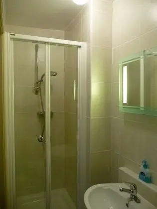 Exclusive Ev, Banyolu/Duşlu (Whole Hostel)