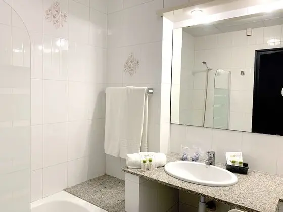 Tek Büyük Yataklı Oda, Balkon