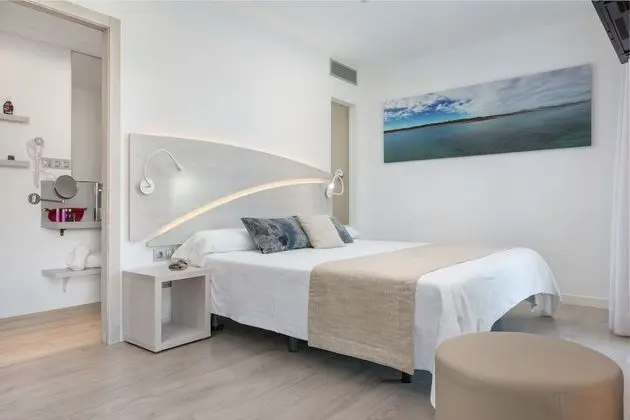 Deluxe Tek Büyük Yataklı Oda, Sıcak Su Havuzu, Deniz Manzaralı