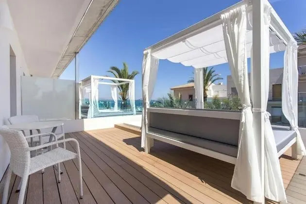 Deluxe Tek Büyük Yataklı Oda, Sıcak Su Havuzu, Deniz Manzaralı