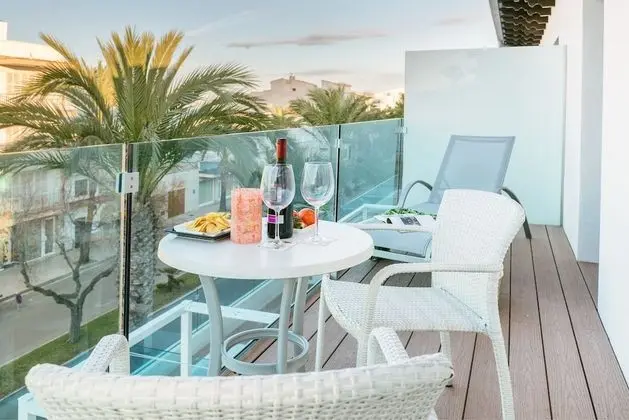 Superior Tek Büyük Yataklı Oda, Balkon, Deniz Manzaralı
